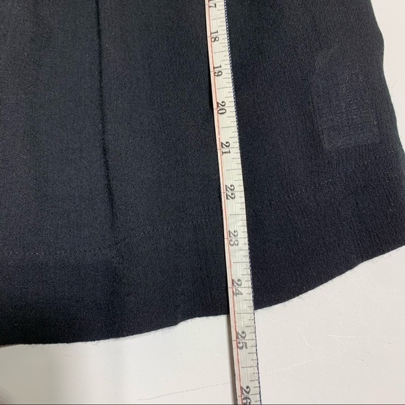 Gap XS eyelet lace lightweight ruffled top - Picture 7 of 7